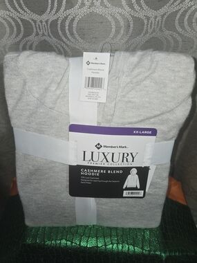 Member's Mark Luxury Cashmere Blend Hoodie - Light Gray XX-Large